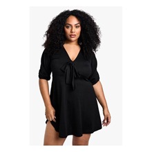 On Trend Plus Size Black Mini Dress