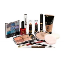 Transformation Complete Fully Inclusive Make Up Kit. 12 items.